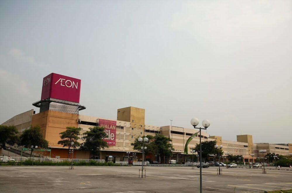 Oyo 982 Hotel Sk Каджанг Екстериор снимка