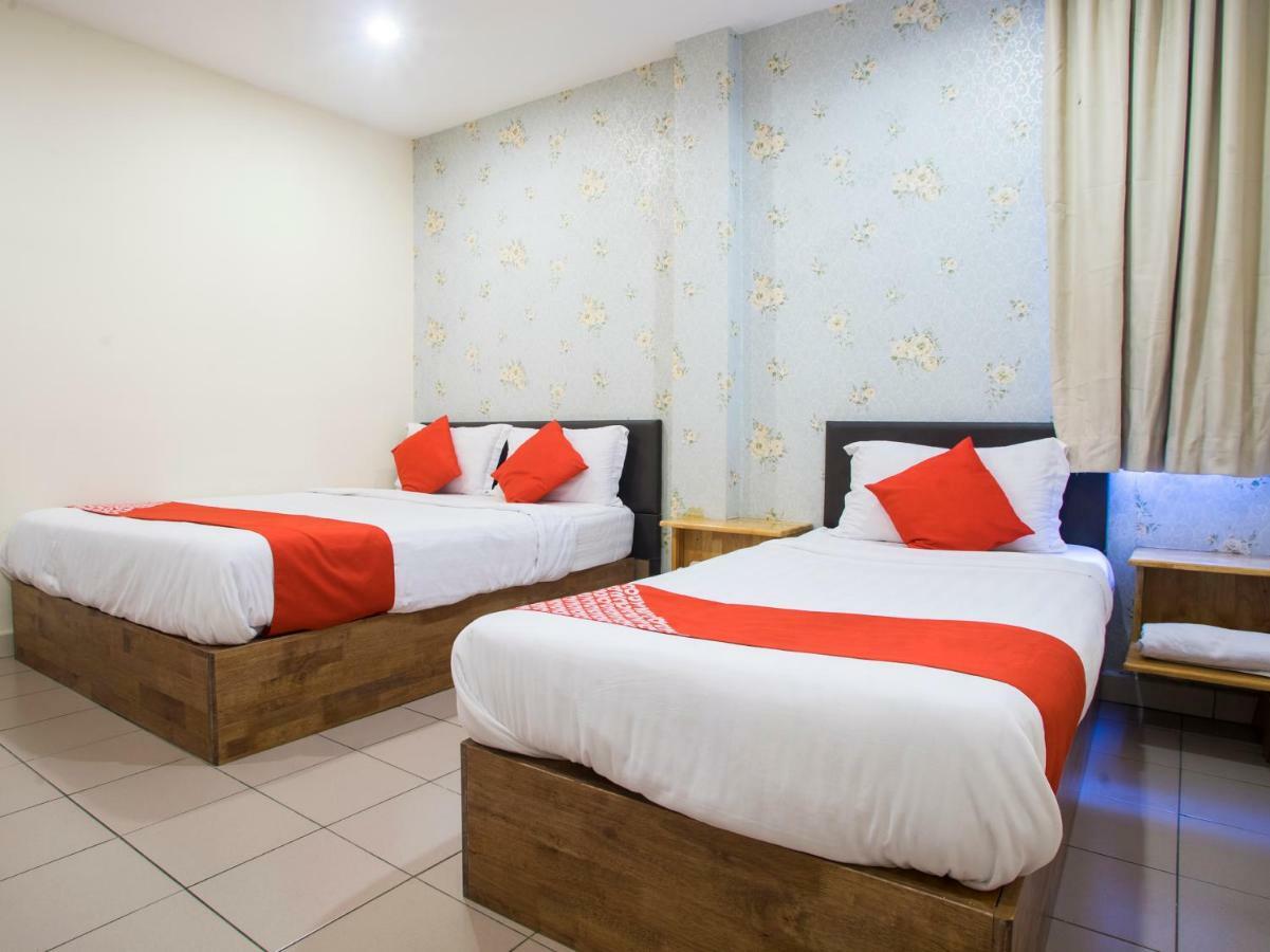 Oyo 982 Hotel Sk Каджанг Екстериор снимка