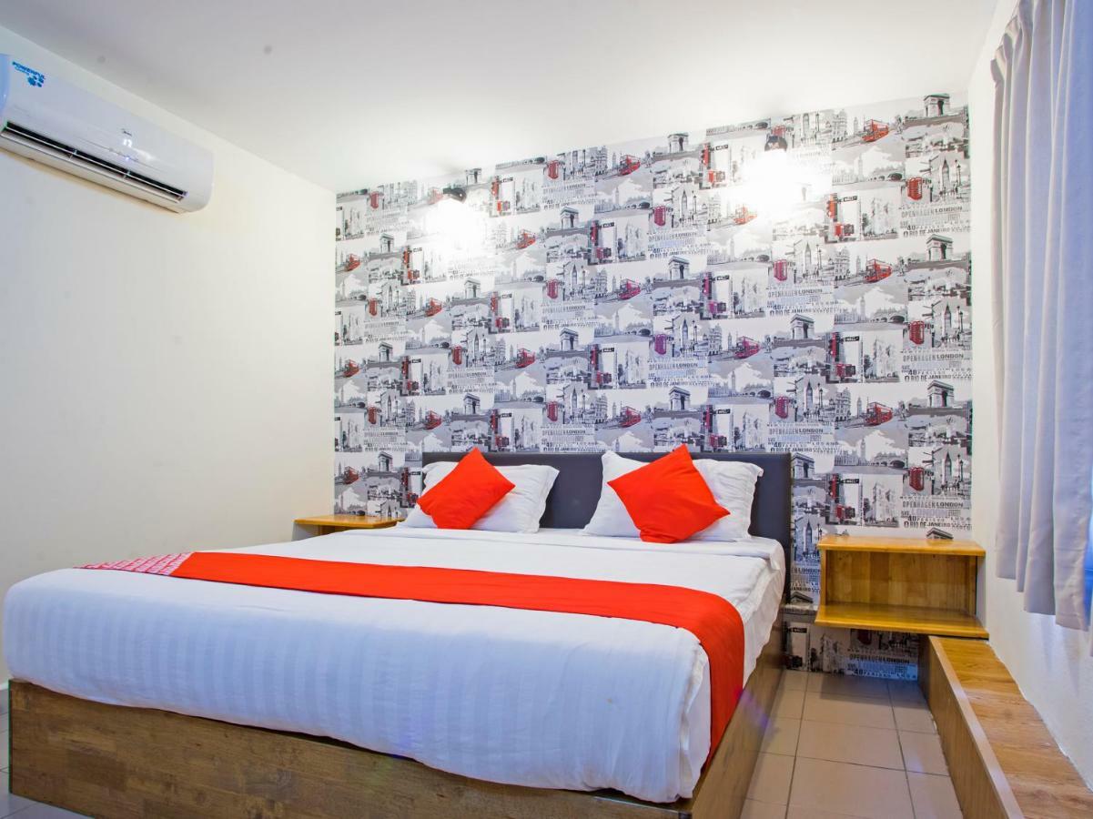 Oyo 982 Hotel Sk Каджанг Екстериор снимка